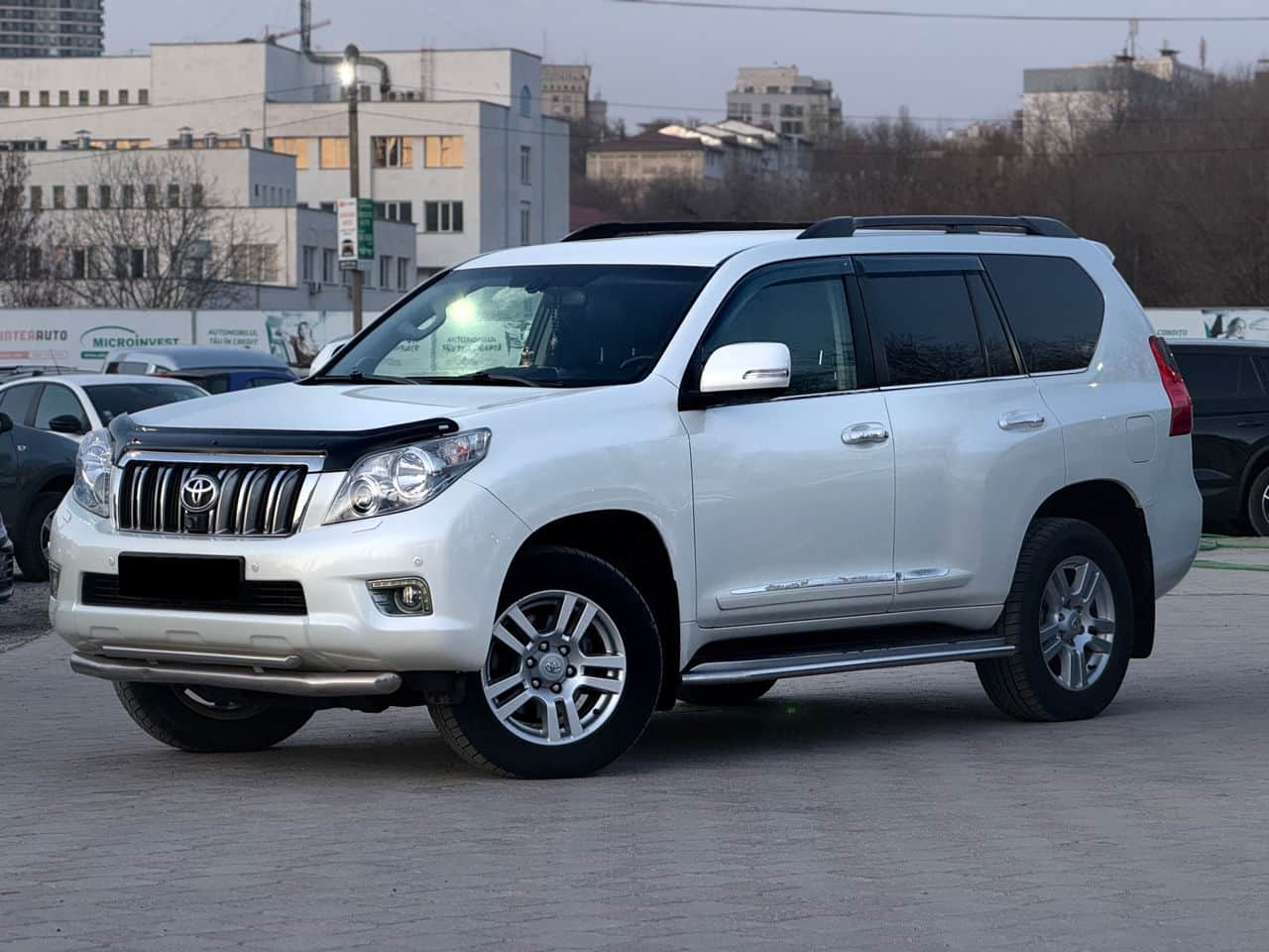 Toyota Land Cruiser Prado 2013