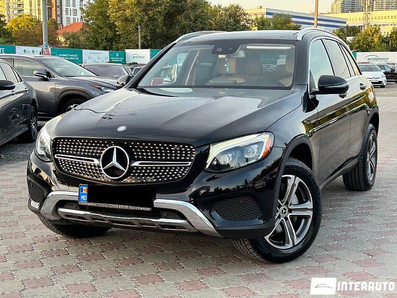 2015 Mercedes GLC 300 — Foto 1