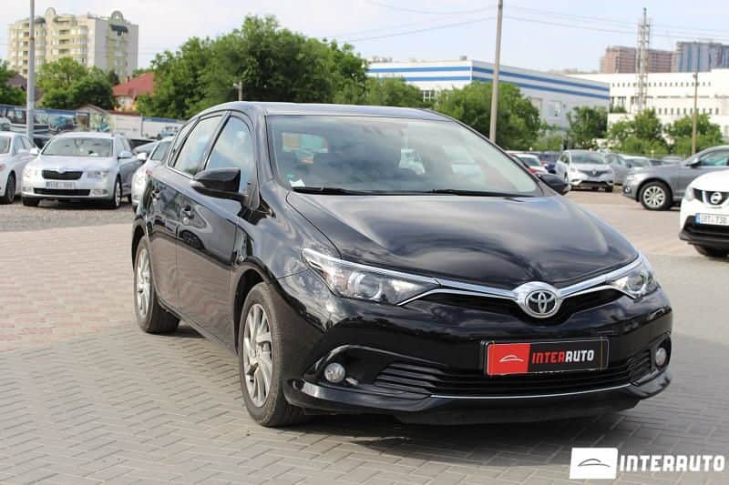 2015 Toyota Auris