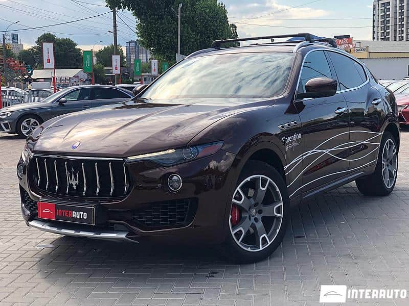 2017 Maserati Levante — Foto 1