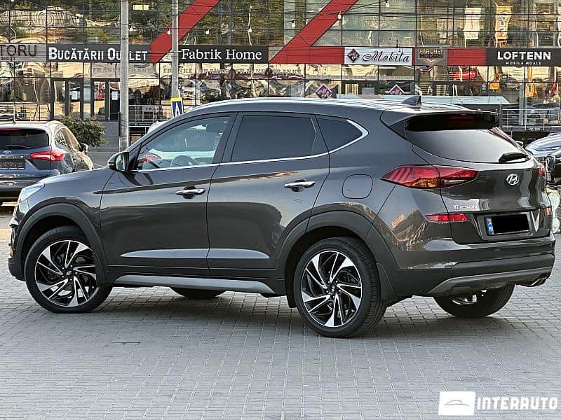 Hyundai Tucson 4