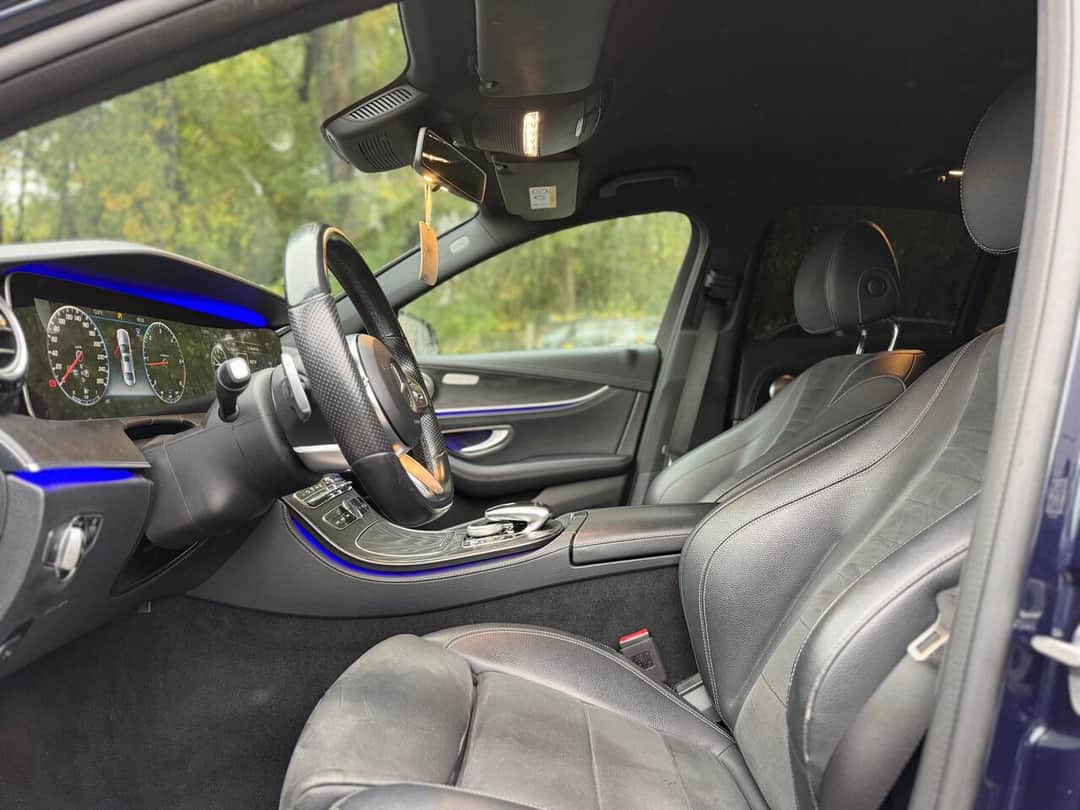 Mercedes E 220 5
