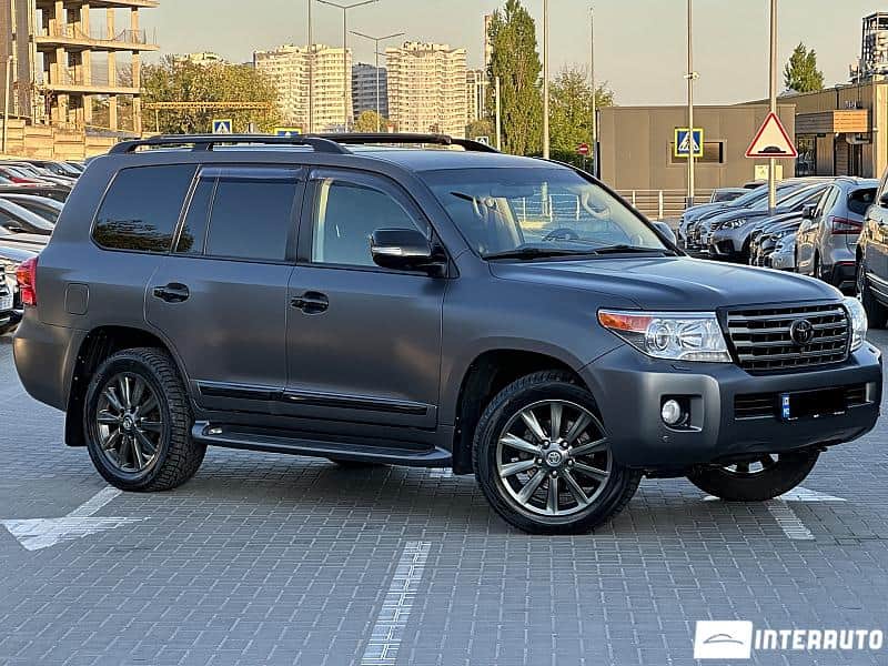 Toyota Land Cruiser 2013