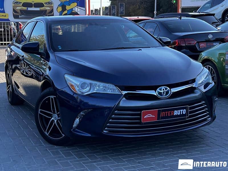 Toyota Camry 3