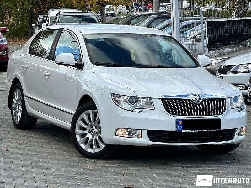 2011 Skoda Superb — Foto 1