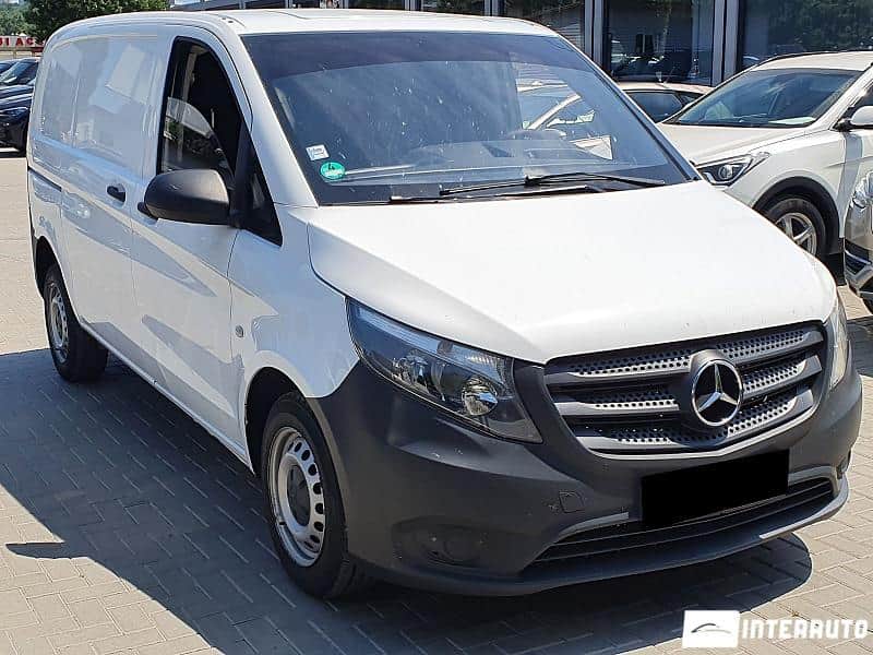 2015 Mercedes Vito — Foto 1