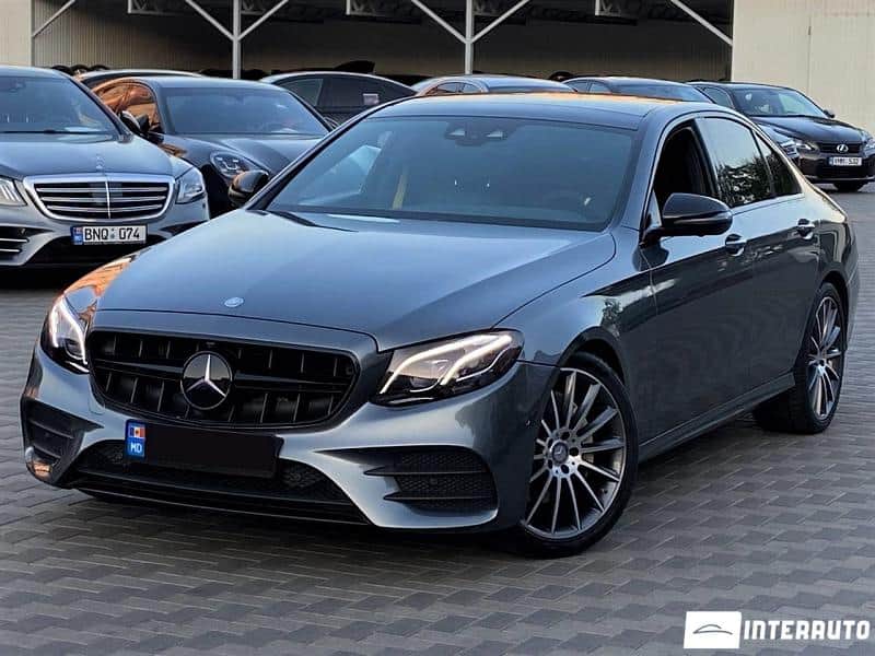 2016 Mercedes E 220 — Foto 1
