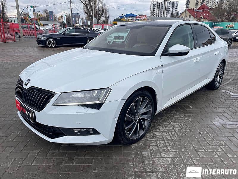 2017 Skoda Superb — Foto 1