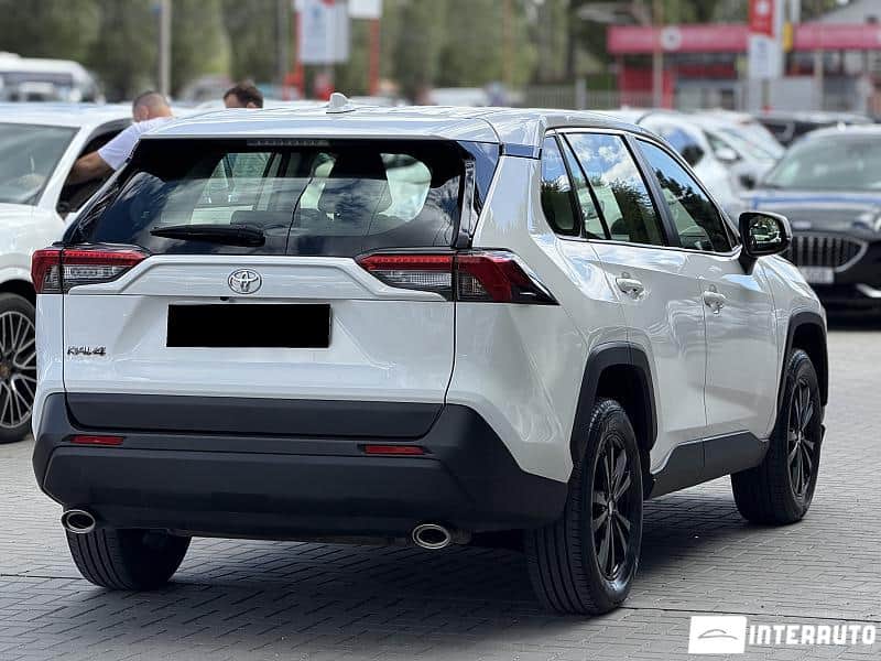 Toyota Rav-4 2