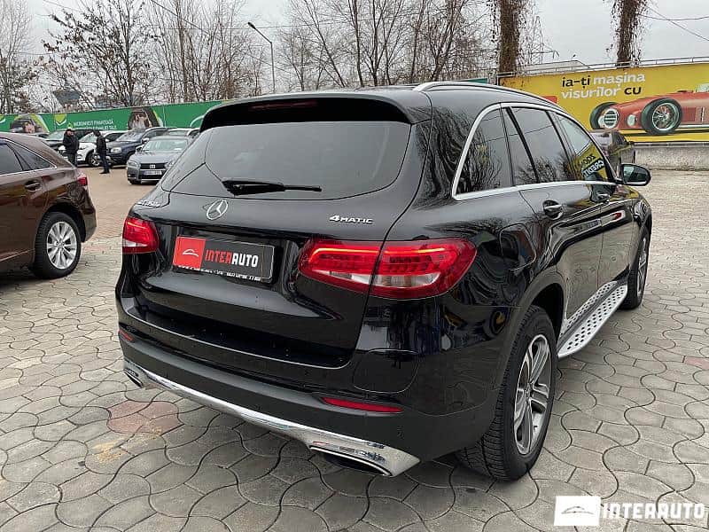 Mercedes GLC 350e 5