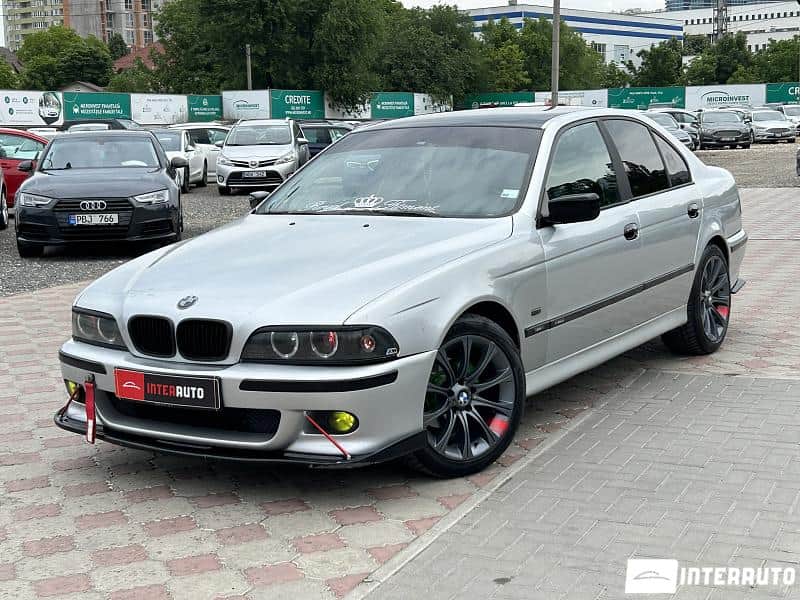 1999 BMW 520 — Foto 1