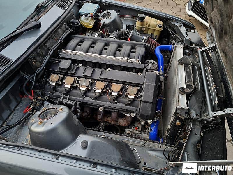 BMW 325 5