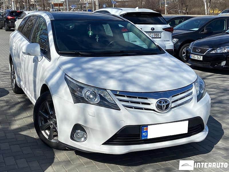 2012 Toyota Avensis — Foto 1