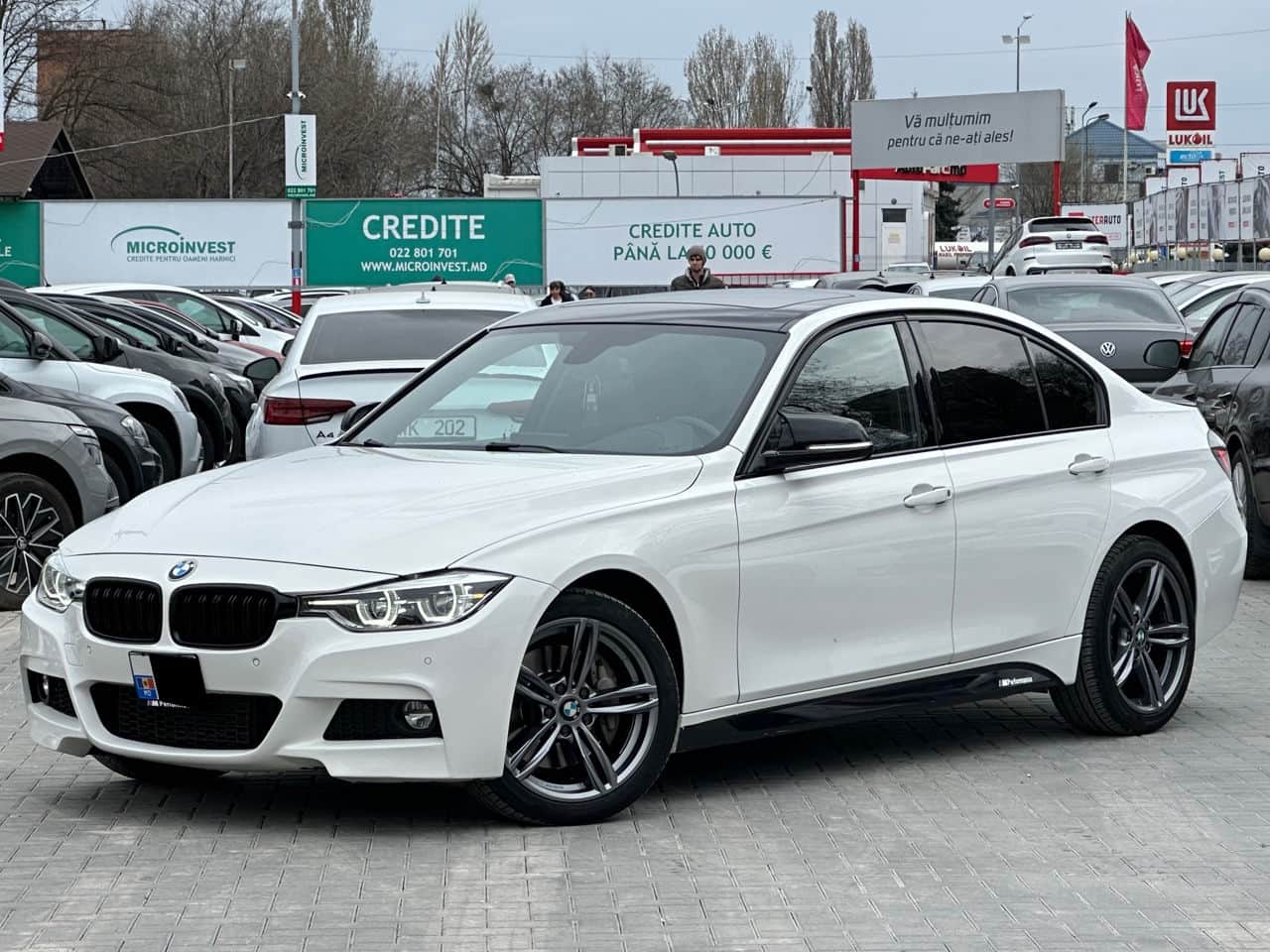 BMW 328 2016