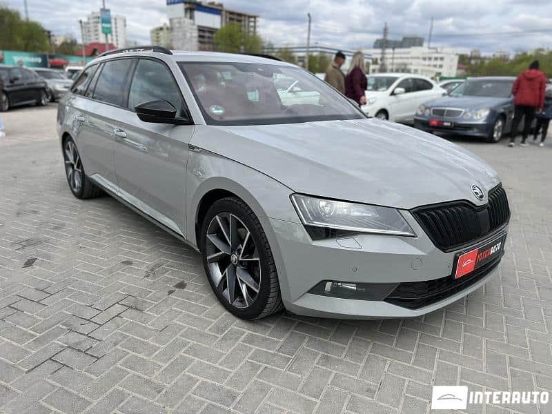 2018 Skoda Superb — Foto 1