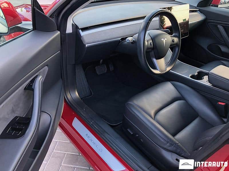 Tesla Model 3 5