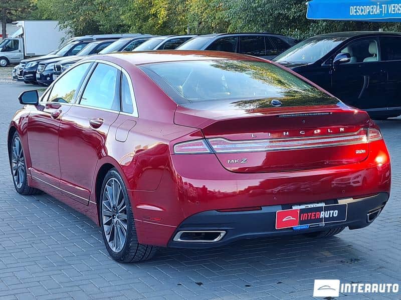 Lincoln MKZ 4