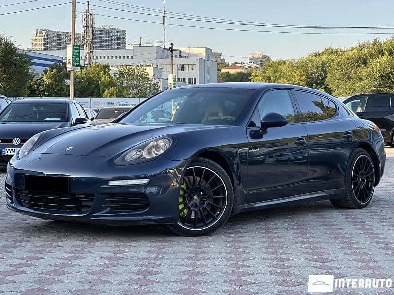 Porsche Panamera S 2015