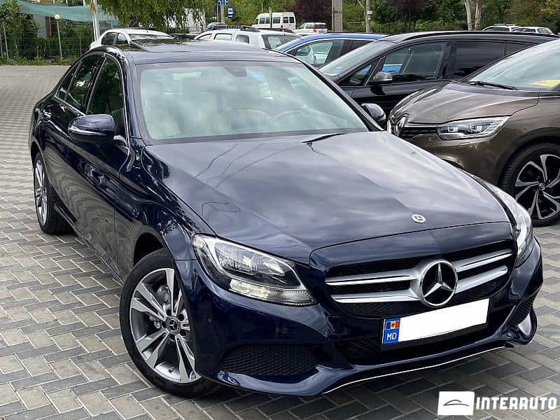 2018 Mercedes C 300 — Foto 1