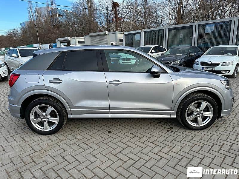Audi Q2 5