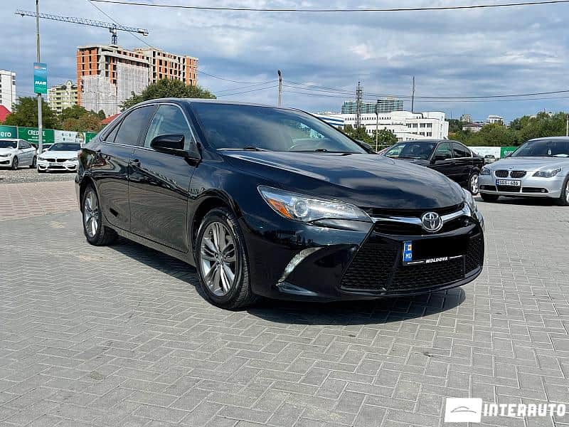 Toyota Camry 3