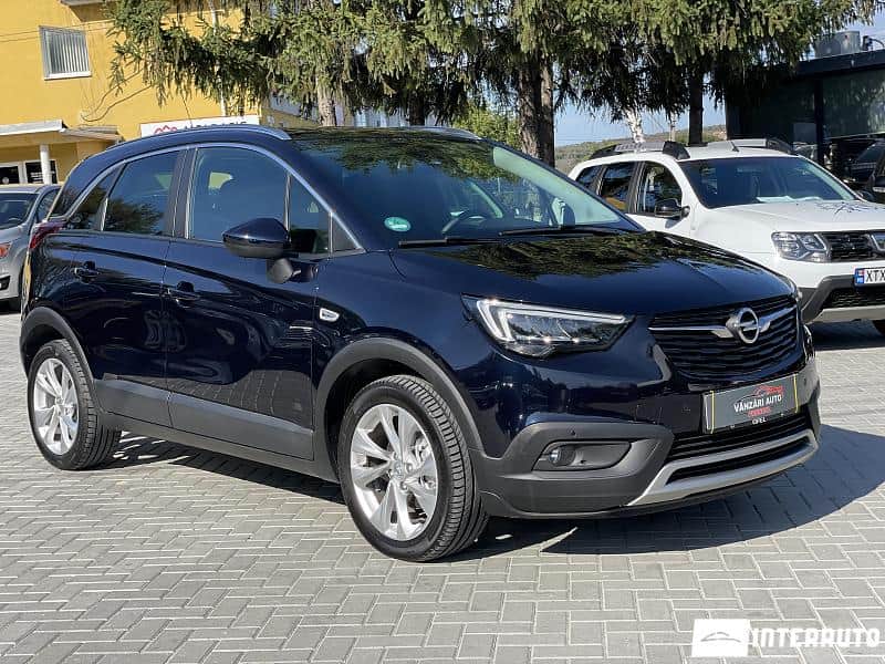 Opel Crossland X 4