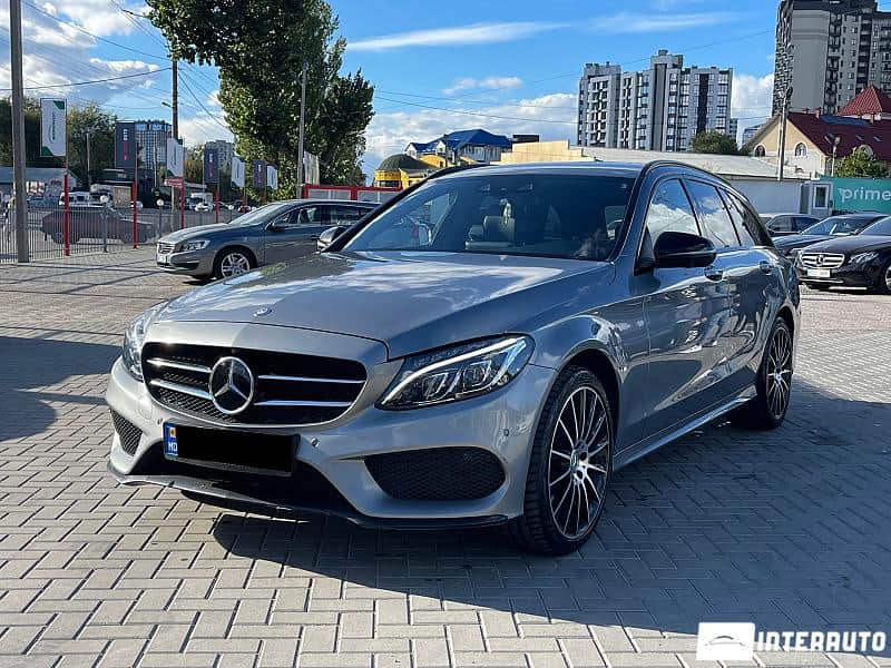 2016 Mercedes C 250 — Foto 1