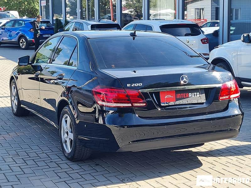 Mercedes E 200 4