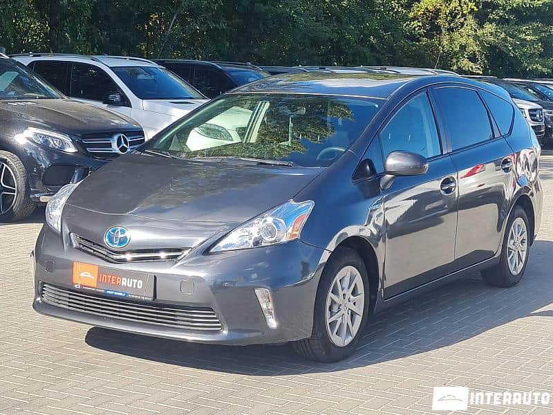 2013 Toyota Prius Plus / V — Foto 1