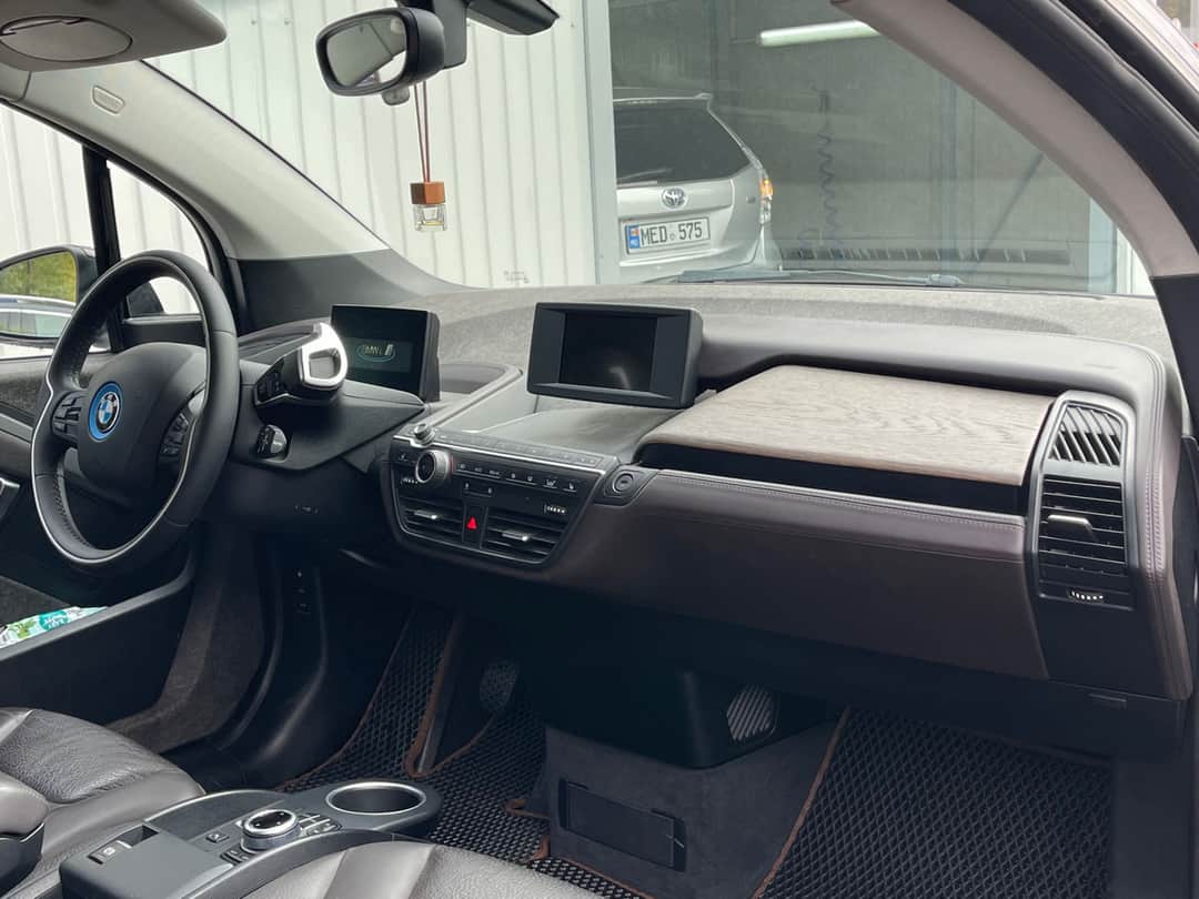BMW i3 5
