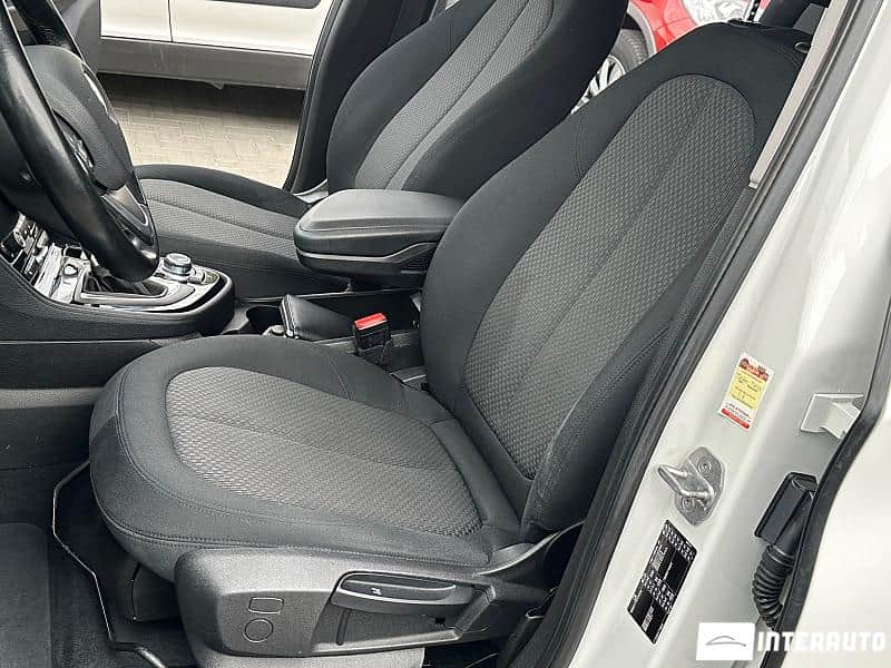 BMW 216d 5
