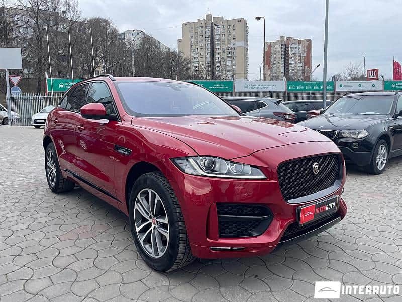 Jaguar F-Pace 3