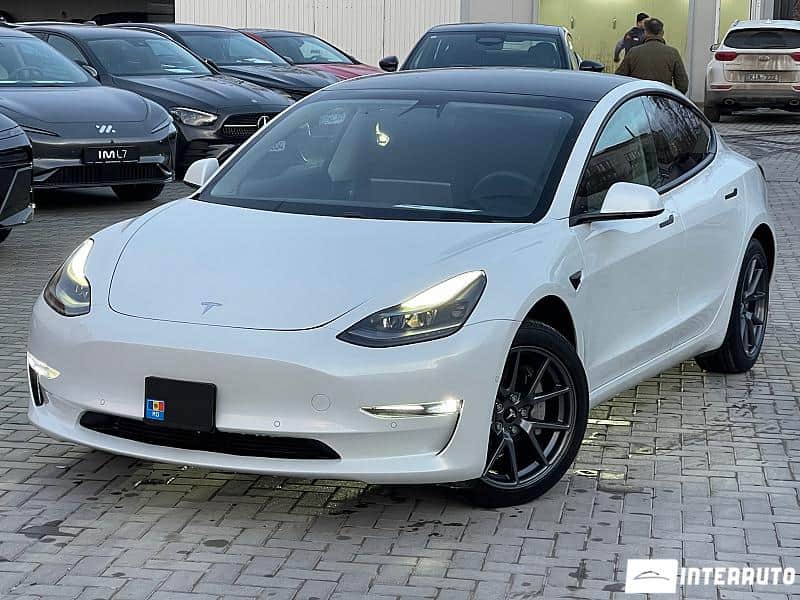 2021 Tesla Model 3 — Foto 1