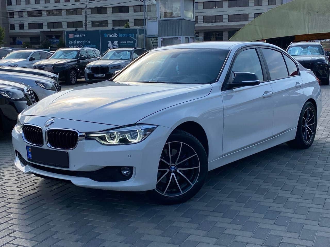 BMW 320 2012