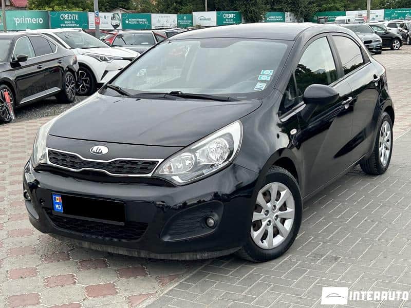 2014 Kia Rio — Foto 1