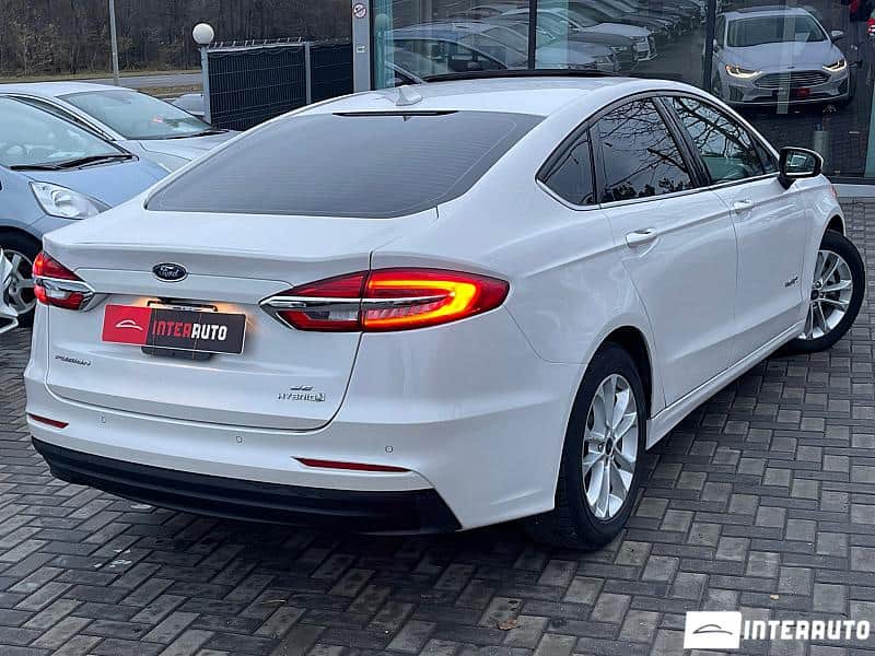 Ford Fusion 3
