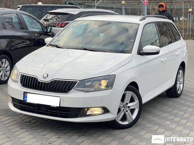 2015 Skoda Fabia — Foto 1