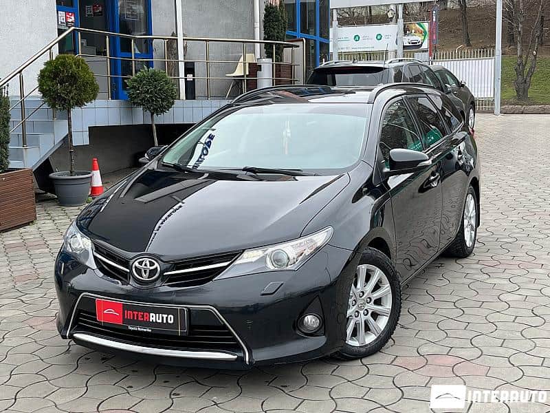 2014 Toyota Auris — Foto 1
