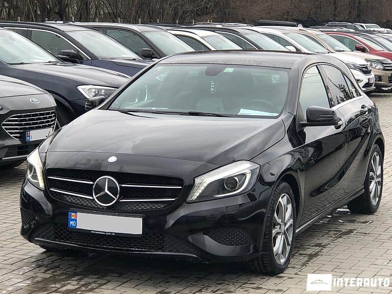 2014 Mercedes A 180 — Foto 1