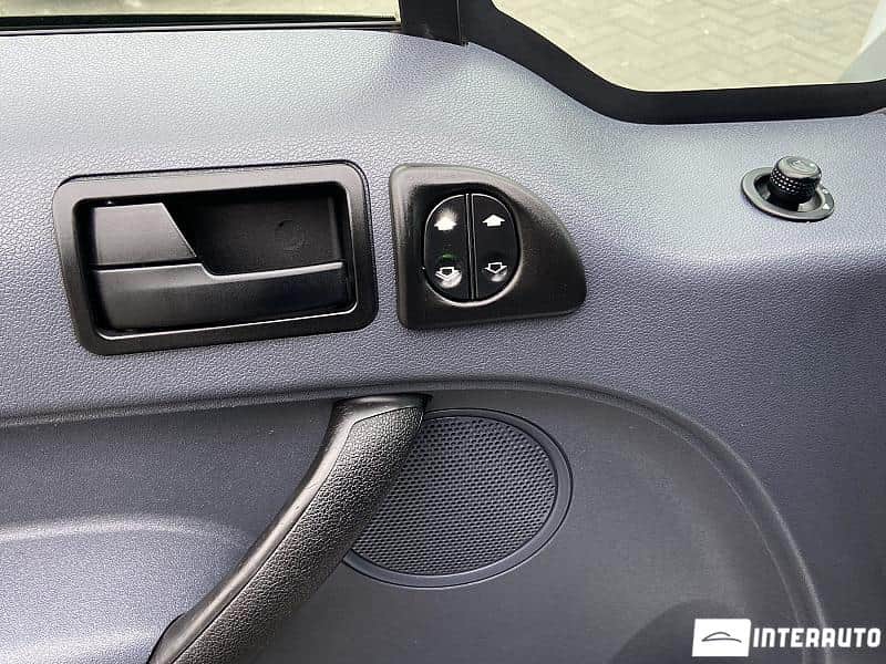 Ford Transit Connect 5