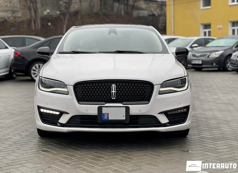 Lincoln MKZ 3