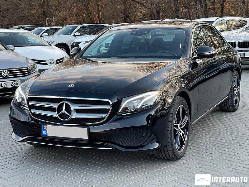 2017 Mercedes E 220 — Foto 1