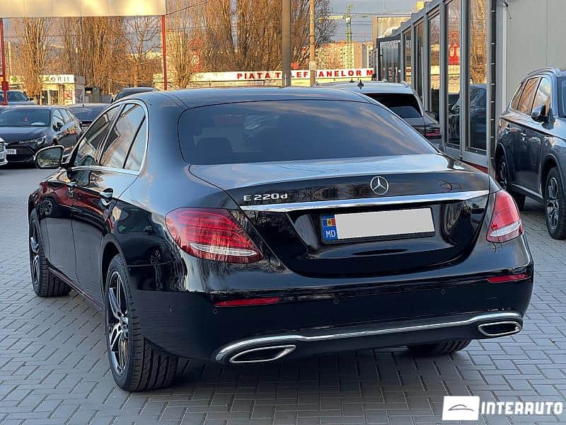 Mercedes E 220 4