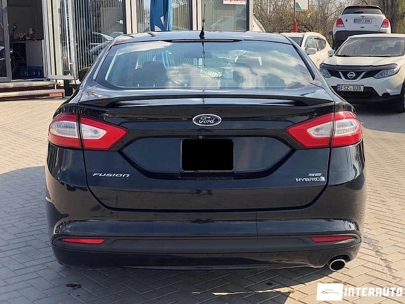 Ford Fusion 5