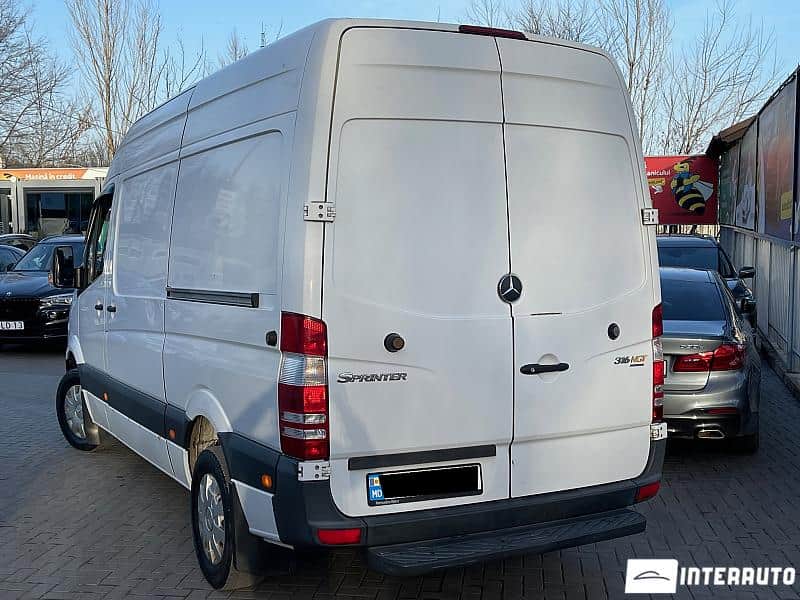 Mercedes Sprinter 3