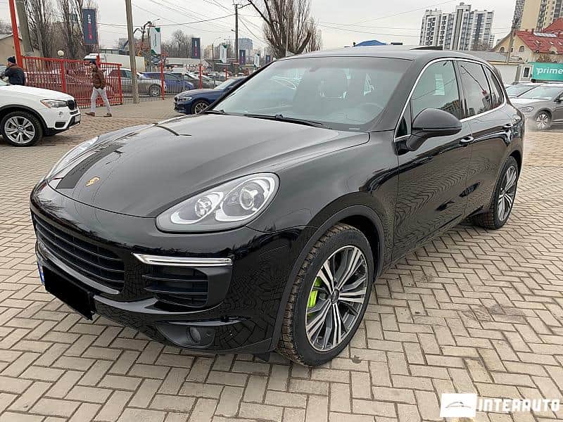 2016 Porsche Cayenne S Hybrid — Foto 1