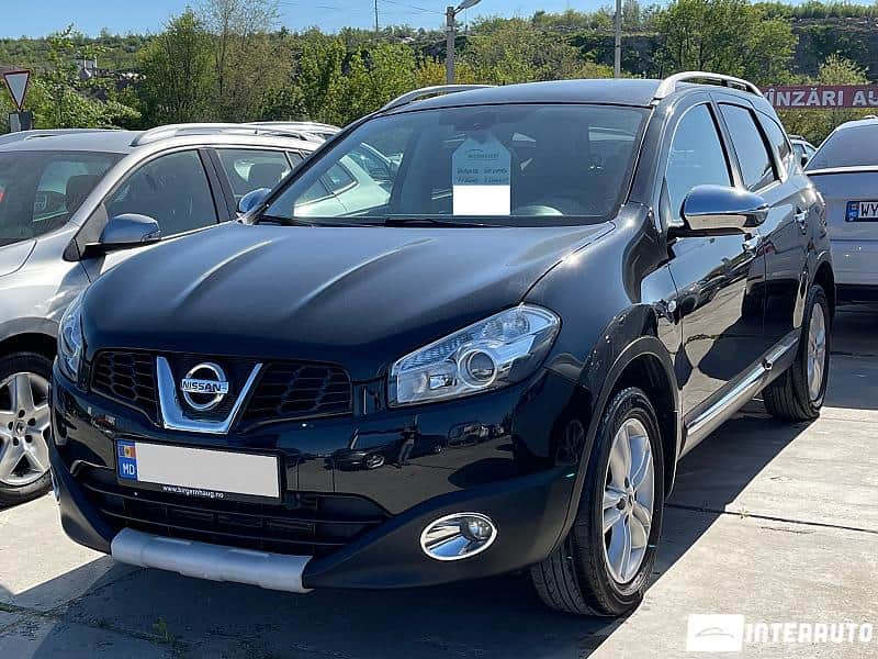 2011 Nissan Qashqai+2 — Foto 1