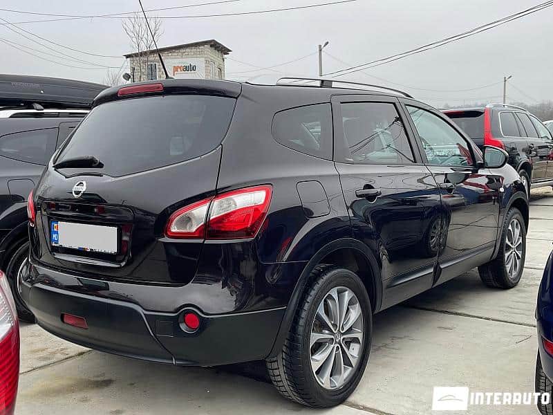 Nissan Qashqai+2 3
