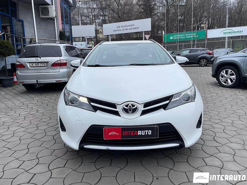 Toyota Auris 2