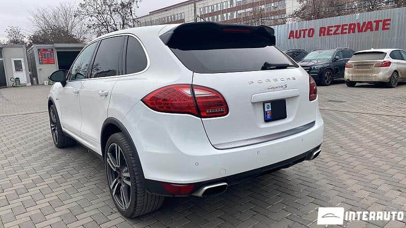 Porsche Cayenne S Hybrid 4